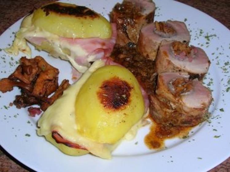 Schweinefilet gefüllt mit Pfifferlingen an Herrenkartoffeln - einfach ...