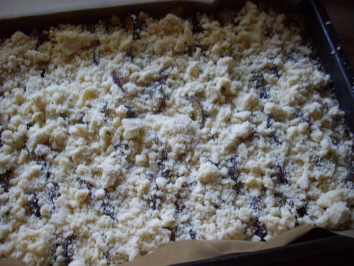 zwetschgenblechkuchen mit butterstreusel - Rezept - Bild Nr. 4