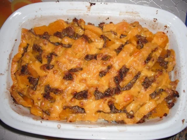 Rezept: Kürbisgratin mit Hackfleisch Kürbisgratin mit Hackfleisch - Rezept