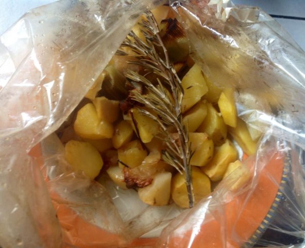 Putenleber mit Calvados-Sahnesoße und Kartoffel-Porree-Apfelpüree - Rezept - Bild Nr. 7