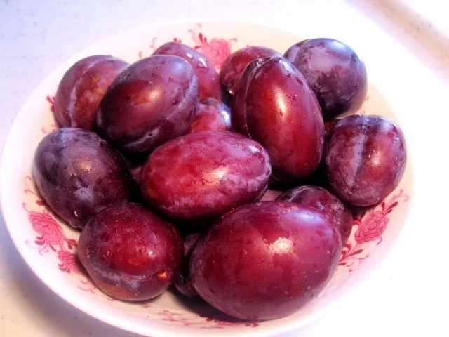 Rezept: Mein schneller Pflaumenkuchen Bild Nr. 2 Mein schneller Pflaumenkuchen - Rezept - Bild Nr. 2