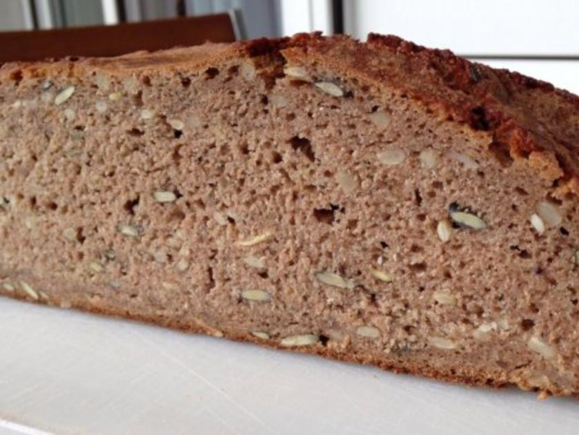 Roggenvollkornbrot Mit Sauerteig - Rezept - Kochbar.de