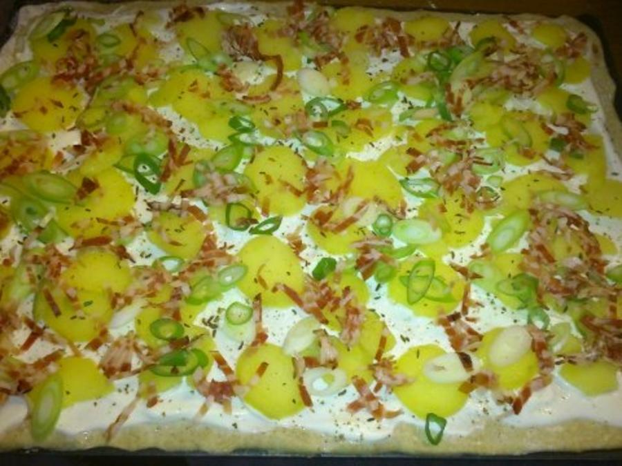 Kartoffel- Flammkuchen vom Grill oder Ofen - Rezept - kochbar.de