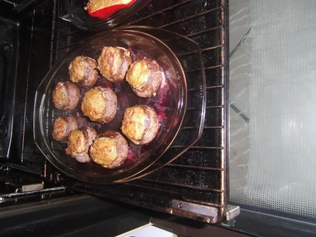 Rezept: Champignons und Spitzpaprika gefüllt mit Putenfarce Bild Nr. 9 Champignons und Spitzpaprika gefüllt mit Putenfarce - Rezept - Bild Nr. 9