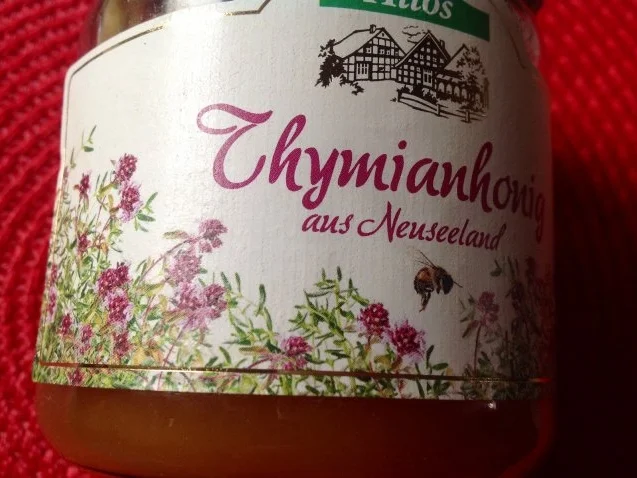 Herbstlicher Salat mit gebratenem Käse und einem Blüten-Kräuter-Honigdressing - Rezept - Bild Nr. 8