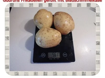 Hackfleisch: Gefüllte Frikadellen mit Blauschimmelkäse und Tomaten-Gorgonzolasoße - Rezept - Bild Nr. 8