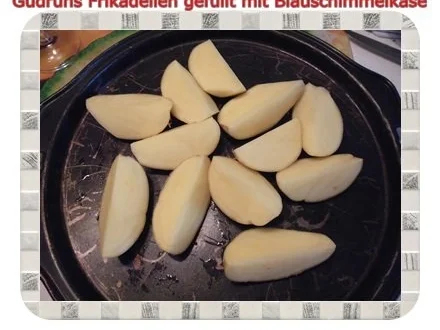 Hackfleisch: Gefüllte Frikadellen mit Blauschimmelkäse und Tomaten-Gorgonzolasoße - Rezept - Bild Nr. 9