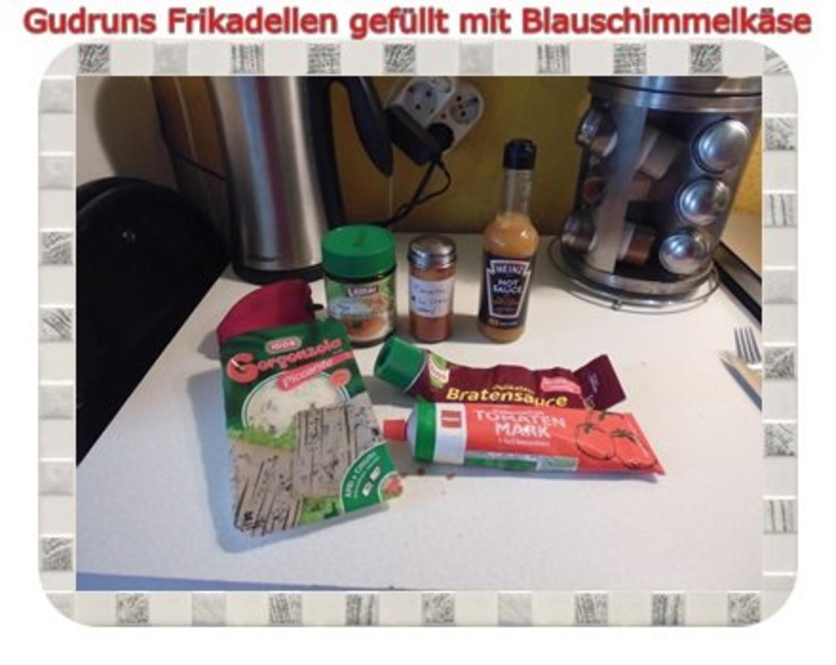 Hackfleisch: Gefüllte Frikadellen mit Blauschimmelkäse und Tomaten-Gorgonzolasoße - Rezept - Bild Nr. 12