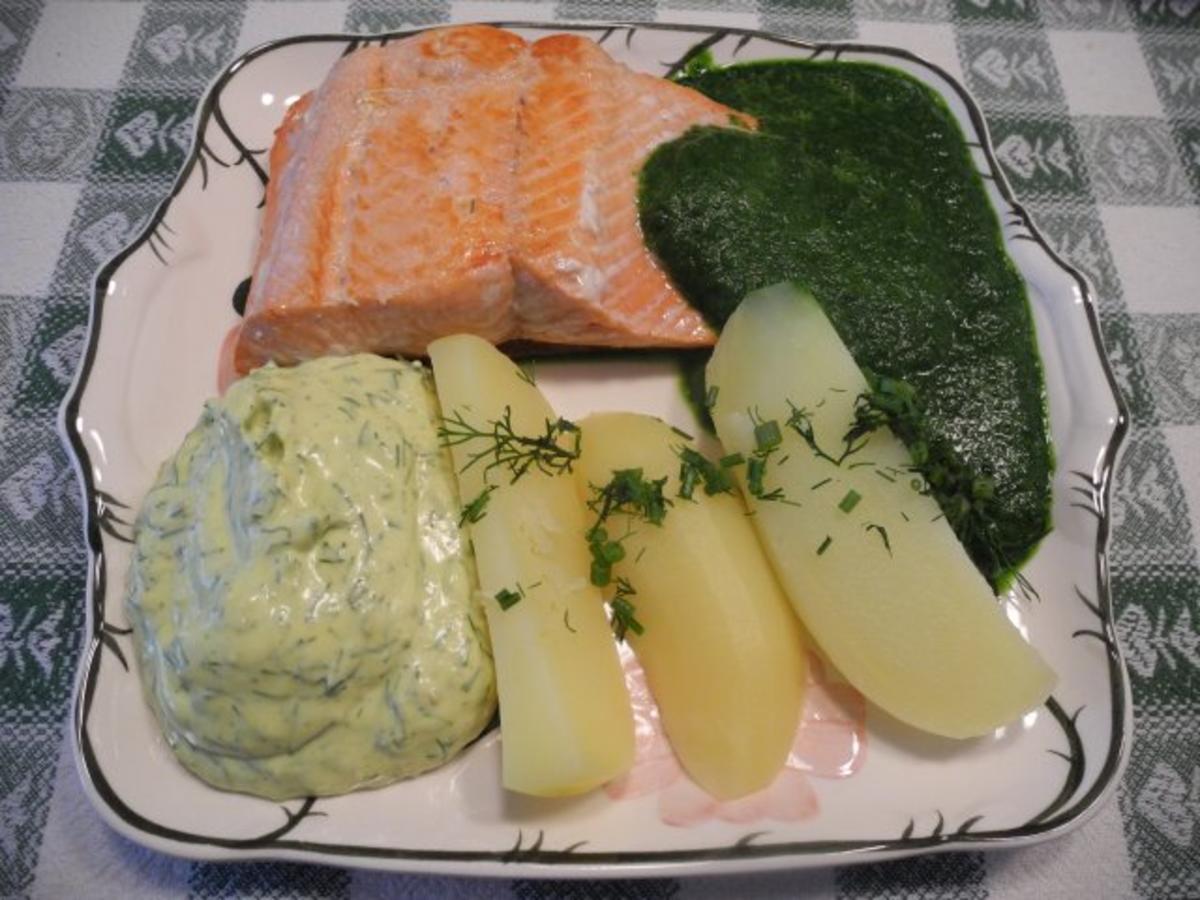 Rohen Spinat zum Wildlachs mit Kartoffeln, Naturreis und Budwig-Quark
mit Avocado - Rezept Eingereicht von Forelle1962