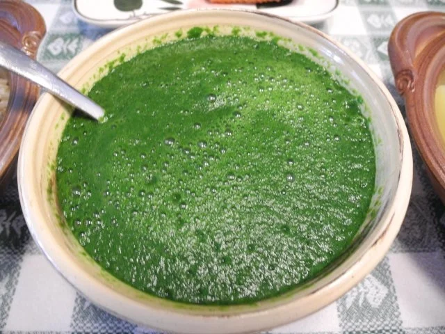 Rezept: Rohen Spinat zum Wildlachs mit Kartoffeln, Naturreis und Budwig-Quark mit Avocado Bild Nr. 3 Rohen Spinat zum Wildlachs mit Kartoffeln, Naturreis und Budwig-Quark mit Avocado - Rezept - Bild Nr. 3