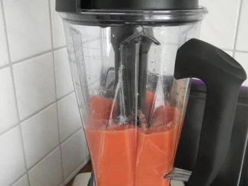 Rohe Tomatensoße an Kamut - Makkaroni - Rezept - Bild Nr. 4