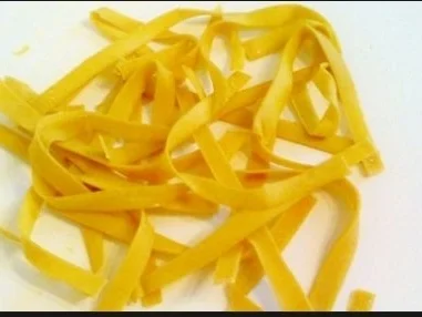 Selbstgemachtes Basilikum pesto auf Bandnudeln mit Tomaten - Rezept - Bild Nr. 21