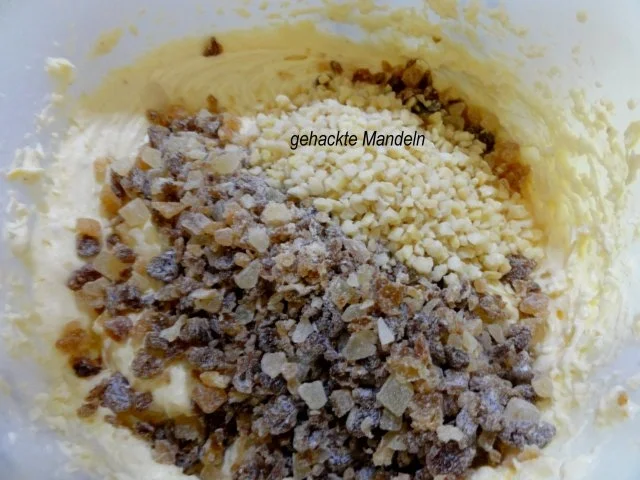 Rührteig:   MINI - GUGELHUPFE - Rezept - Bild Nr. 7