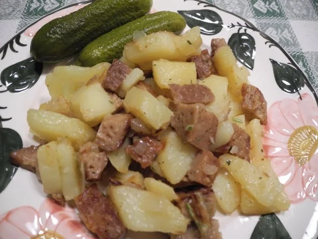 Bratkartoffeln mit Seitan und Gewürzgurken - Rezept - Bild Nr. 2