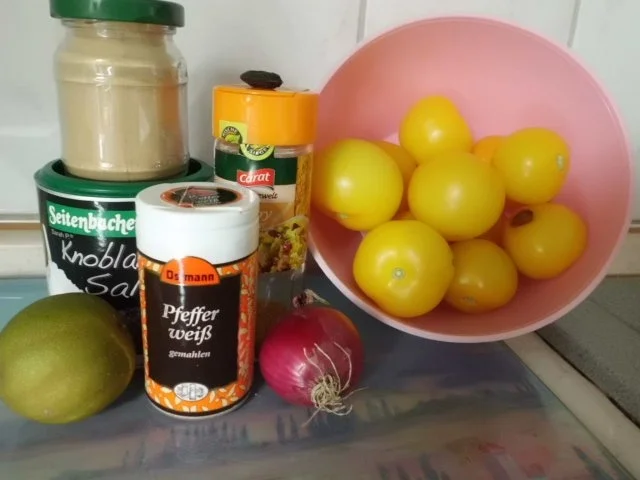 Rezept: Aufstrich, deftig: Curry-Ketschup "Indira" Bild Nr. 2 Aufstrich, deftig: Curry-Ketschup "Indira" - Rezept - Bild Nr. 2