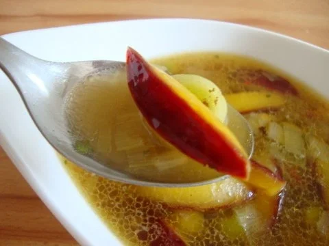 Scharfes Pflaumensüppchen - Rezept