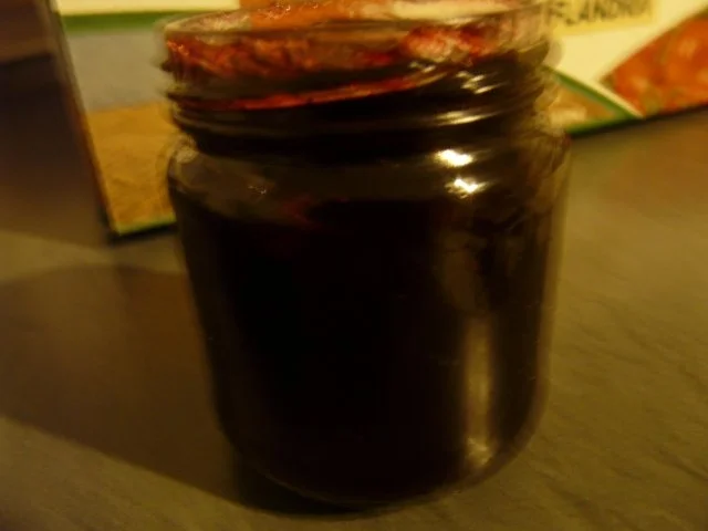 Rezept: Traubengelee mit Chili Bild Nr. 4 Traubengelee mit Chili - Rezept - Bild Nr. 4