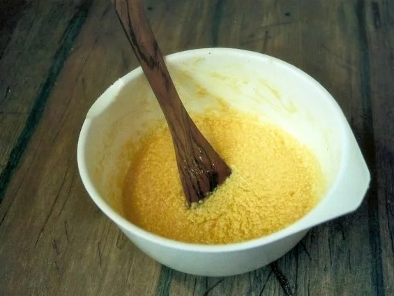 Zwetschkenknödel mit Semmelbrösel - Rezept