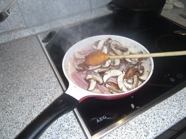 Wurst-Champignons-Pfanne - Rezept - Bild Nr. 7