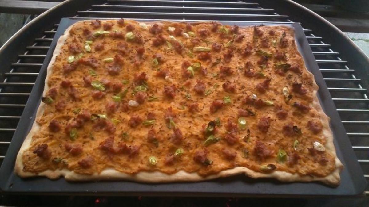 Sauerkraut-Kartoffel- Flammkuchen vom Grill oder Ofen! - Rezept By
sTinsche