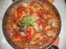 Hähnchenbrust-Gulasch mit Pfirsich und Paprika - Rezept