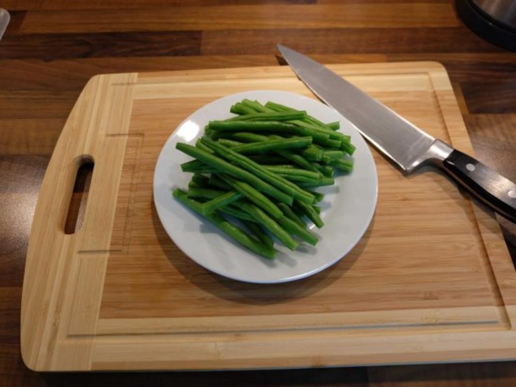 Gepökeltes und geräuchertes Schweinefilet mit Kartoffel spalten und ...