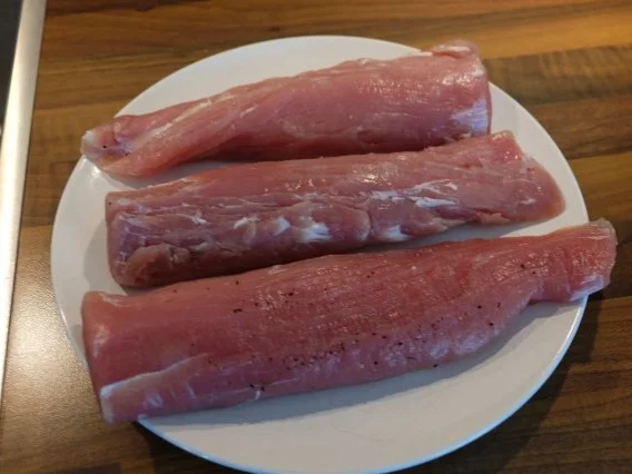 Gepökeltes und geräuchertes Schweinefilet mit Kartoffel-spalten und Speck-Böhnchen - Rezept - Bild Nr. 5