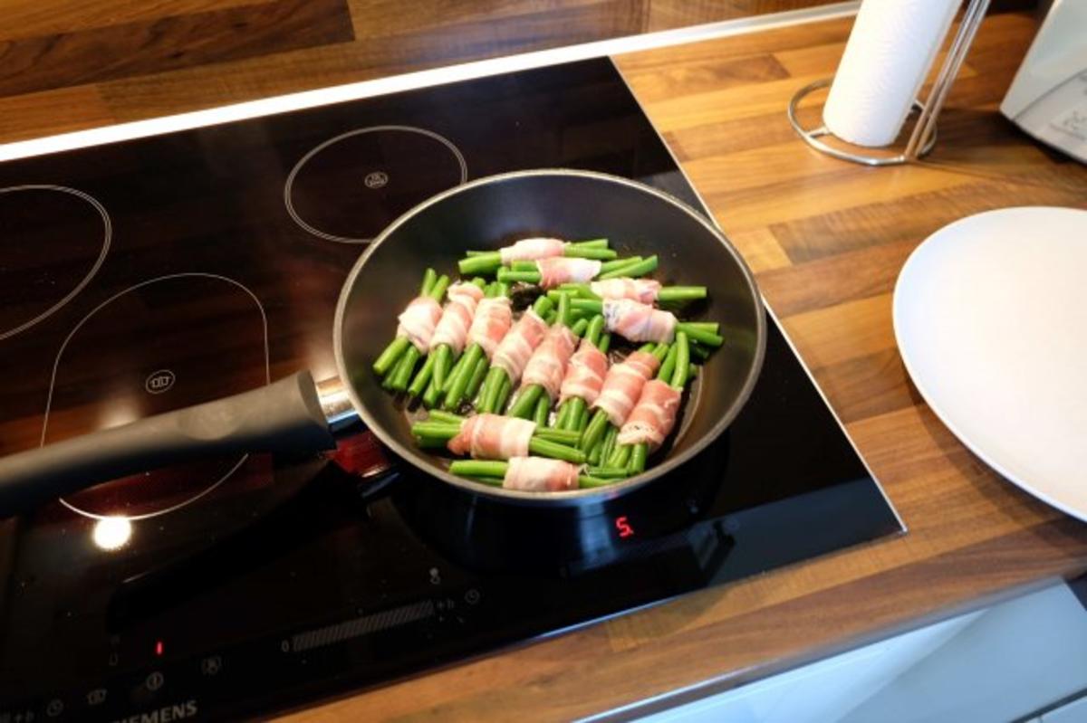 Gepökeltes und geräuchertes Schweinefilet mit Kartoffel-spalten und Speck-Böhnchen - Rezept - Bild Nr. 14