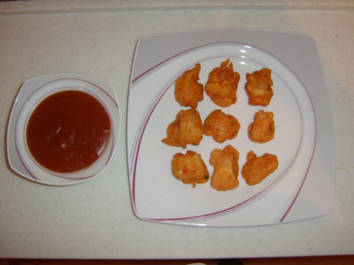 Bilder für Chicken Nuggets mit süßsauren Dip - Rezept