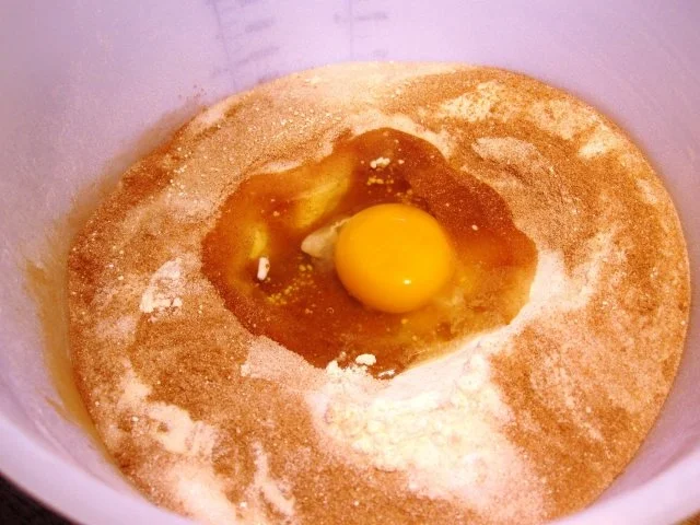 Rezept: Pflaumen-Streuselkuchen Bild Nr. 2 Pflaumen-Streuselkuchen - Rezept - Bild Nr. 2