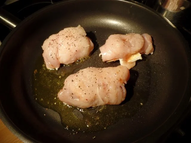 Hähnchen-Röllchen mit Camembert - Rezept - Bild Nr. 5