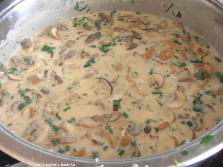 Rahmschwammerl mit Semmelknödel - einfach - von tigerlilly63 Rahmschwammerl mit Semmelknödel - einfach - von tigerlilly63