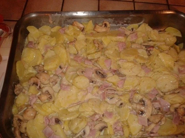 Rezept: Kartoffel-Käse- Auflauf Bild Nr. 4 Kartoffel-Käse- Auflauf - Rezept - Bild Nr. 4