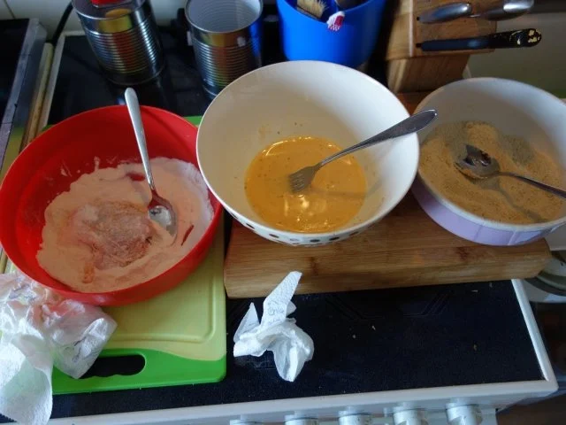 Rezept: Hendlhaxn - Hühnerkeule paniert, garniert mit Parasolpilz Bild Nr. 7 Hendlhaxn - Hühnerkeule paniert, garniert mit Parasolpilz - Rezept - Bild Nr. 7