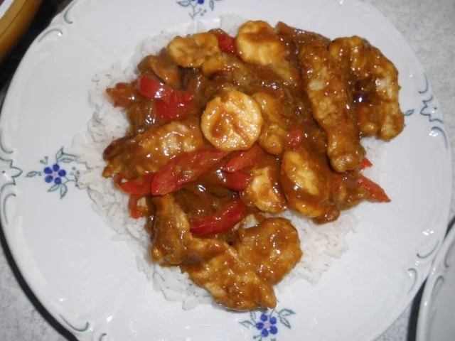 Schweinegeschnetzeltes mit Curry-Sauce und Banane - Rezept