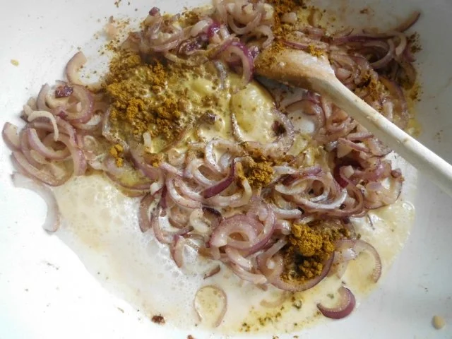 Schweinegeschnetzeltes mit Curry-Sauce und Banane - Rezept - Bild Nr. 14