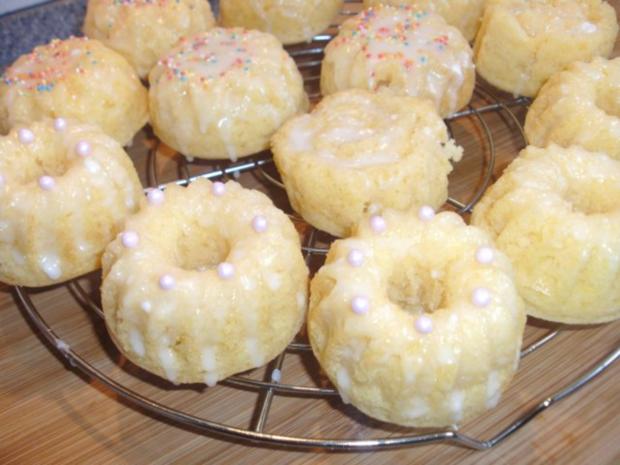 Zitronenmuffins mit Butter und Zucker - kochbar.de