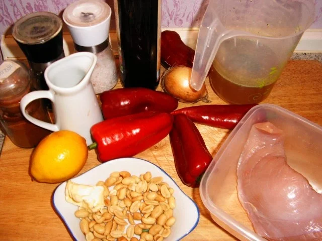 Putenbrust mit Erdnuss- Paprikasoße - Rezept - Bild Nr. 2