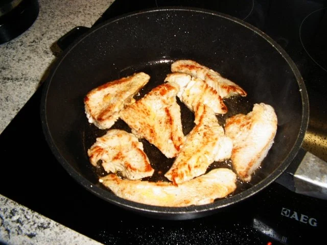 Putenbrust mit Erdnuss- Paprikasoße - Rezept - Bild Nr. 4