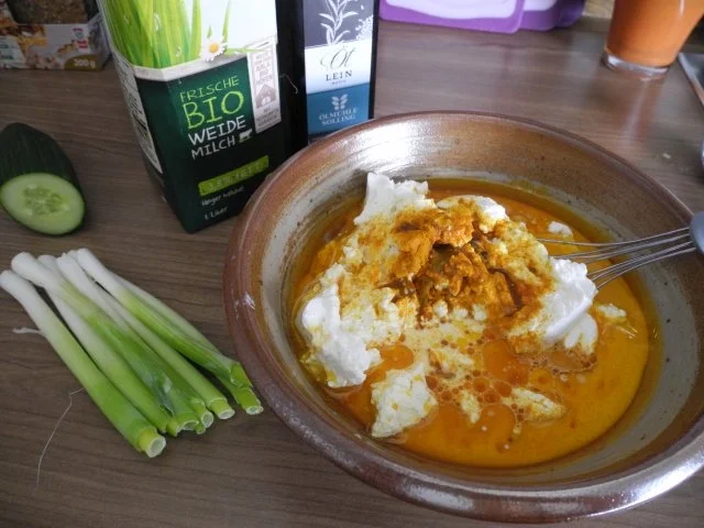 Rezept: Budwig - Quark mit Gurken und Frühlingszwiebeln dazu Pellkartoffeln und Brokkoli Bild Nr. 4 Budwig - Quark mit Gurken und Frühlingszwiebeln dazu Pellkartoffeln und Brokkoli - Rezept - Bild Nr. 4