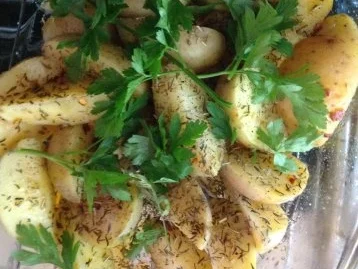 Rezept: Kräuterkartoffelspalten aus dem Ofen Bild Nr. 2 Kräuterkartoffelspalten aus dem Ofen - Rezept - Bild Nr. 2
