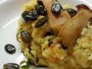 Butternut-Risotto mit Kräuterseitlingen, Kürbiskernöl und gerösteten Kürbiskernen - Rezept