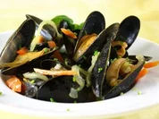 Muscheln in Weißwein - Rezept