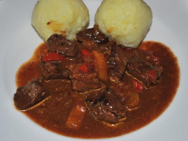 Gulasch mit Paprika - Rezept mit Bild - kochbar.de