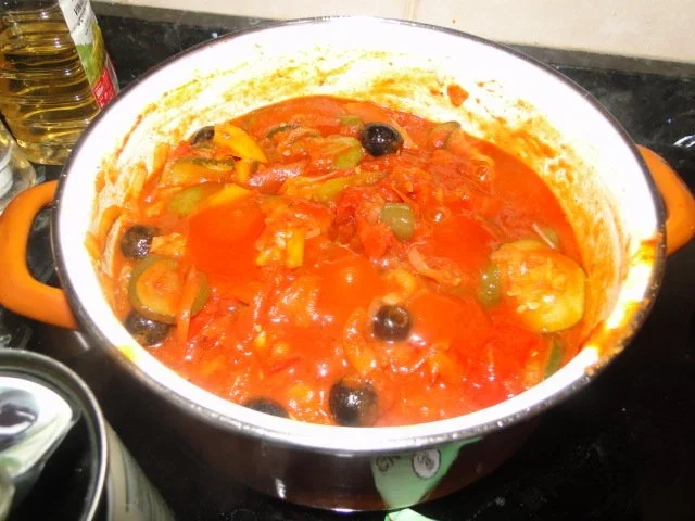 Ratatouille mit Chirozo und kleinen Bratwürstchen ohne Haut - Rezept - Bild Nr. 8