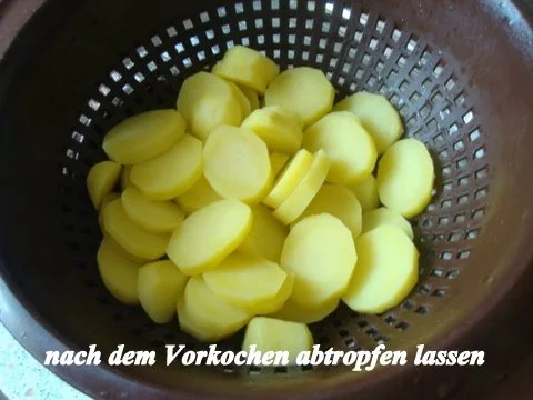 Kartoffel-Apfel Auflauf mit Kasseler und Nussbrösel - Rezept - Bild Nr. 3