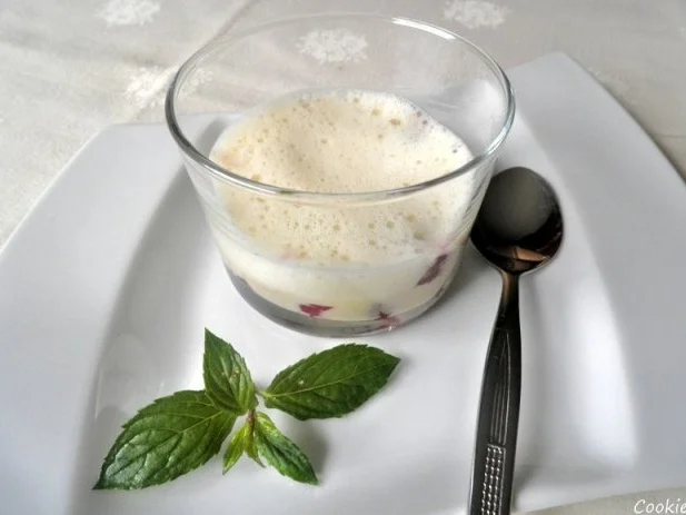 Rotwein - Zwetschgen mit Honig - Milch - Schaum ... - Rezept