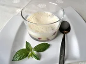 Rotwein - Zwetschgen mit Honig - Milch - Schaum ... - Rezept