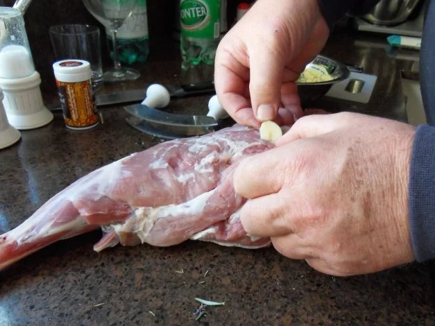 Lammkeule in Senfkruste (in Niedrigtemperatur) - Rezept - Bild Nr. 5