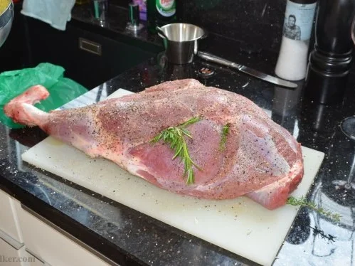 Lammkeule in Senfkruste (in Niedrigtemperatur) - Rezept - Bild Nr. 7